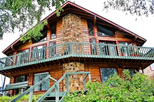 2 Bedroom Kenai River Hideaway-Located right on the Kenai River! - Wifi
