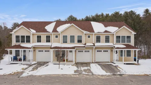 Spacious 4 bedroom luxury Condo