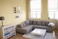 Modern 3-room apartment in the city center with Wi-Fi