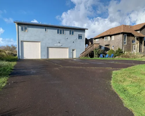 Pacific Dreams Beach House- Beach front! Gorgeous views! Meticulously sanitized! Hotels in Grayland