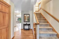 Large Green Bay Packer Weekend House - 4-Star