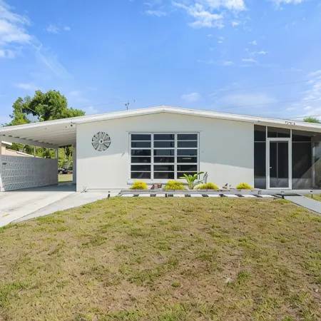 Nestled in North Port.  Updated 2 Bed / 1 Bath.
