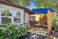 Casa Esquina: Cozy Studio in the Ojai Valley's “Mo Town” - 4-Star