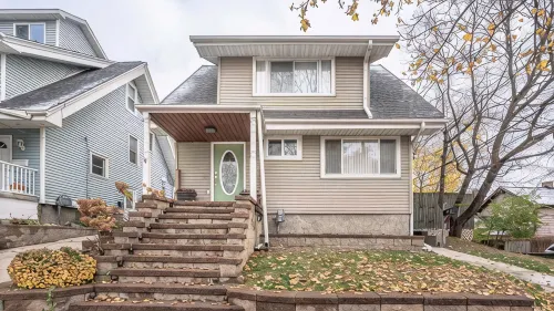 Downtown Delight! Cozy, 1 Bedroom garden apartment - Condos