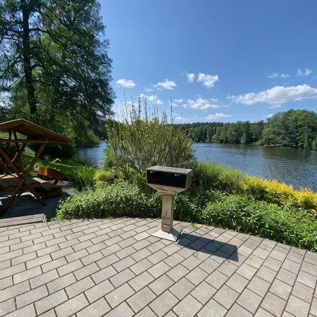 Holiday apartment "Seewohnung" in a holiday home - directly on the lake