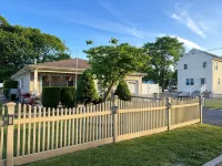 Beautiful home close to the beach with hot tub - 3 ดาว