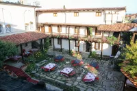Hotel Tradita Hotels in 