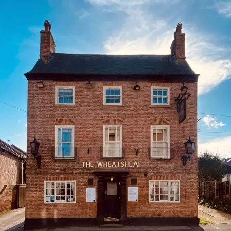 The Wheatsheaf Pub, Kitchen & Rooms