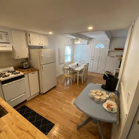 Classic Maine Beach Cottage - In the Heart of Ogt. Village , Walk to everything