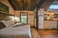 Cozy Couples Cabin/Private & Secluded/Hot Tub/Fire Pit/Hillside View - Romantic
