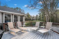 Lake Hartwell 4Br Waterfront Hot Tub GameRoom - balcony