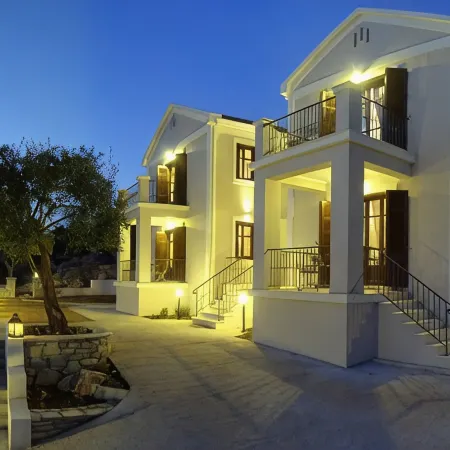 Adastra Ithaca Luxury Suites Отели в г. Итака