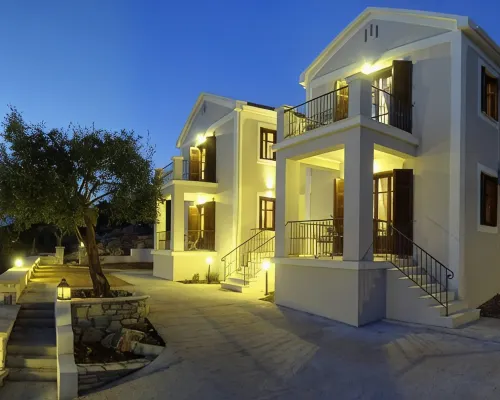 Adastra Ithaca Luxury Suites Hotel di Ithaki