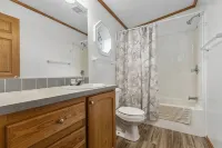 Wolf River Cabin B - Fremont, WI
