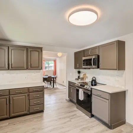 Family and Dog Friendly - Game Room - Central Location Between Denver & Boulder