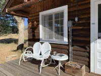 Cabin on the Rio Grande River with private fishing right outside your door - Chalets