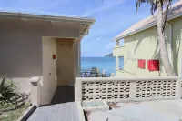 Sea Breeze - AppleSurf! Beachfront one bedroom in Apple Bay - 3성급