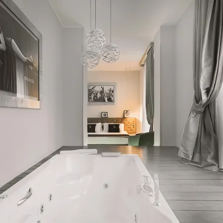 Montenapoleone Suites