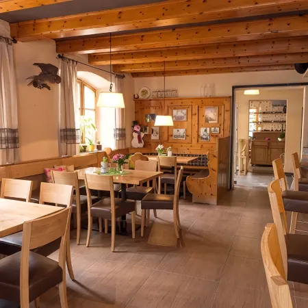 Gasthof Deutscher Adler Und Hotel Puchtler
