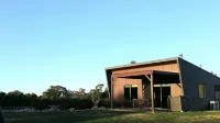 Blaze Rock Retreat - parking