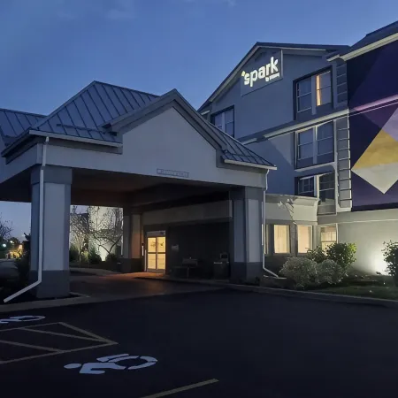 Spark by Hilton Rochester University Area