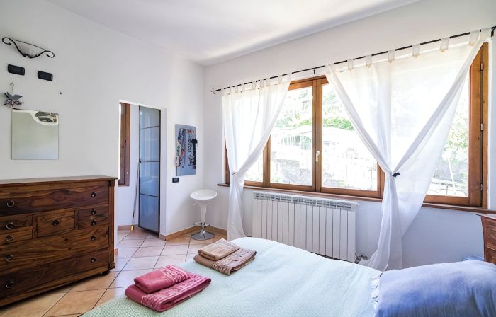 Romantic Retreat on Lake Como - Lake View from Every Window