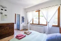 Romantic Retreat on Lake Como - Lake View from Every Window - Wifi