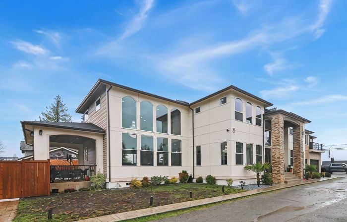 Spacious 5BR Retreat New Seattle