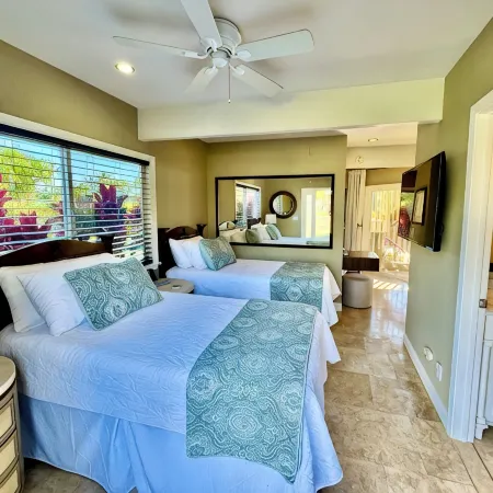 Sunny Poipu Beach House Near Grand Hyatt, Views, AC, Guest Favorite