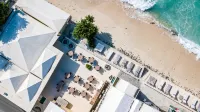 Sebastian's on the Beach Hotel - Beach