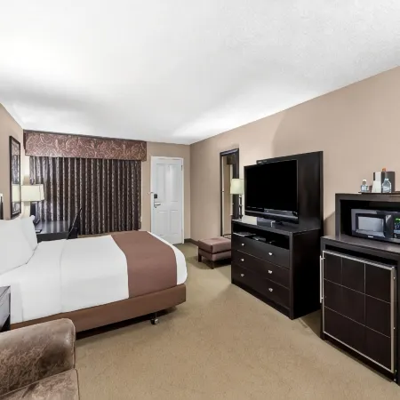 Heartland Inn & Suites, Surestay Collection by BW