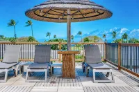Kāʻanapali Ocean View Condo with Beachfront Cabana for Guests