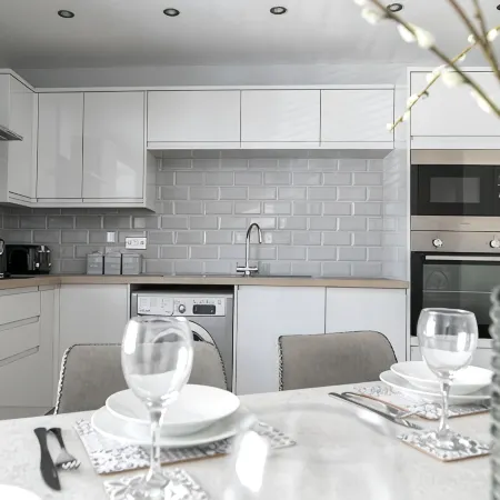 A spacious and stylish 2 bedroom, 2 bathroom duplex apartment