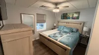 Spacious and quiet lakehouse with dock on Lake Hartwell