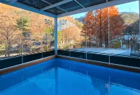 Brousseau Glamping N Caravan - Pools