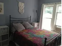 Cozy 2 bedroom in Highland Square, pets welcome!