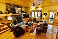 Mountain walk-in level condo! - Gym