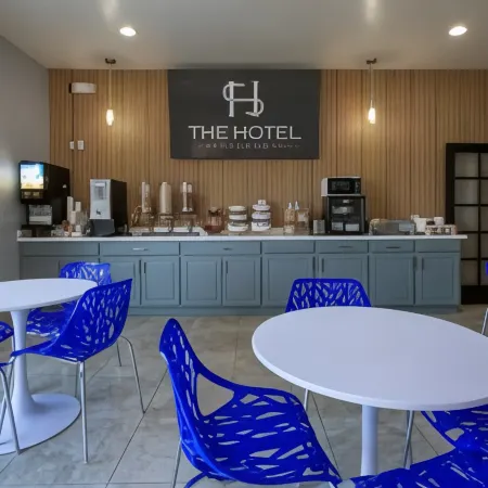 The Hotel Serene Glendale Peoria, Surestay Collection by Best Western