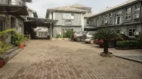 Hamak Suites and Garden - parking