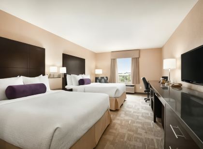PRAIRIE CREST CALGARY AIRPORT by IHG