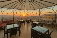 Balloon View Hotel - bar