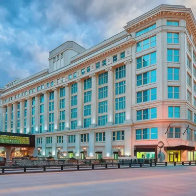 Residence Inn by Marriott Milwaukee Downtown โรงแรมใกล้คอนเสิร์ตฮอลล์ Riverside Theater