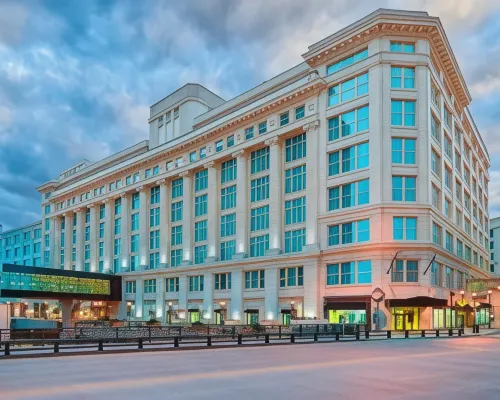 Residence Inn by Marriott Milwaukee Downtown Hotels near Riverside Theater
