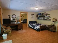 Private Scenic Ozark Mountain Retreat Near Beautiful Current River; Sleeps 1-10! - Wi-Fi