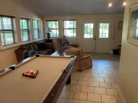 Paw Paw Tree Estate Home with Three Bedroom Guest House.   Sleeps 19 + - Wifi