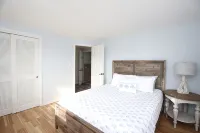 Beach Haven Getaway, Family Friendly, Spectacular Sunsets over Mordecai Island. - Wifi