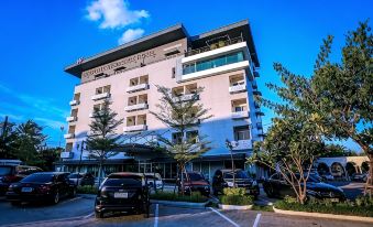 Westgate Residence Hotel