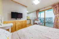 Sea Bird Bed and Breakfast - ที่มีที่จอดรถ