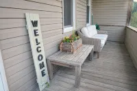Cozy & Peaceful 3Br Retreat – Porch, Creek Sounds & Wildlife Views - 3 stjerner