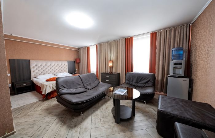 Ostrov Hotel